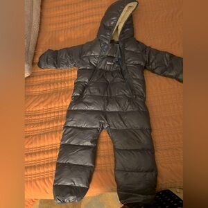 Patagonia Navy Blue Bunting Suit 6-12 months